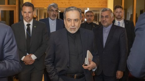 Арагчи към Петрова: Правителството спешно да преразгледа своето решение, агресия е
