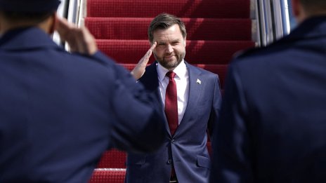 Джей Ди Ванс знае, че войната в Иран застрашава кандидатурата му за 2028 г.