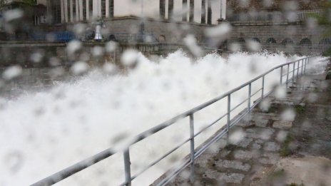 Река Язо излезе от коритото си, има екипи на терен