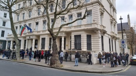 Вотът от чужбина: първи Радев, следват ПП-ДБ и ДПС