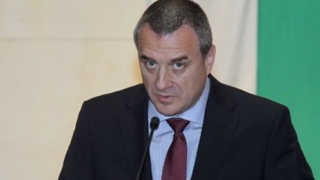 Светва ни червената лампа, че рисковете може да се повишат