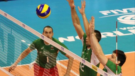 България на 1/2-финал в Евроволей 2013