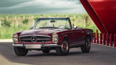 Българи реставрираха икона на Mercedes