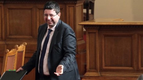 Бюджет 2014: Вървим към по-малък дефицит, но без да е идея-фикс