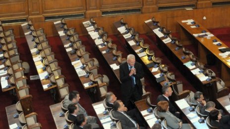 Станишев, Местан и Сидеров не са били днес в парламента