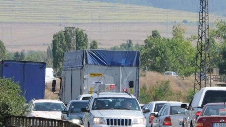 Двама души са загинали при катастрофи през денонощието