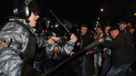 Безредици и масови арести в московско предградие