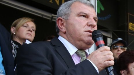 Съкращения в "Напоителни системи" няма да има