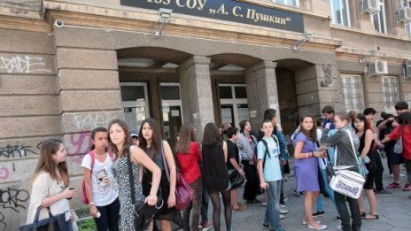 Делегираните бюджети в средното образование остават?