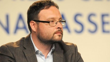 Законите на „Атака“ не се приемат от комисии, но се приемат от обществото 