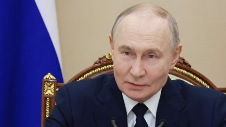 Авторитаризмът взема превес, Русия потъва в тирания