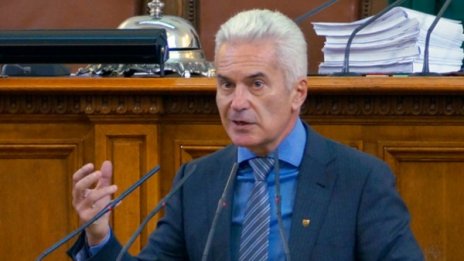 Патриотичната струна на Сидеров "засвири" из НС