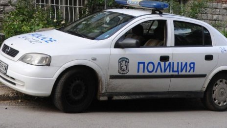 Кола на СКАТ запалиха в Бургас