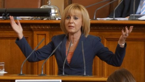 Обзети ли са от лудост в НС и кой клекна пред „Атака“ 