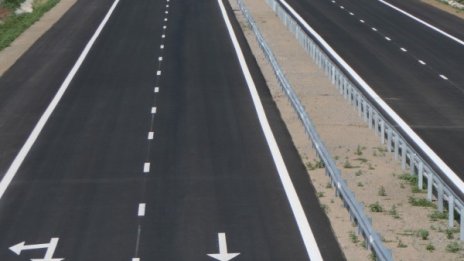 Спипаха стопаджийката, упоила тираджията, карал в насрещното
