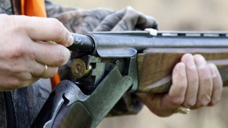 Спипаха "въоръжен до зъби" на летището в Ню Йорк