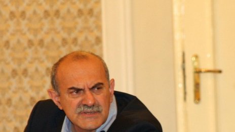 На път за Атон: Павел Шопов избеснял, освиркали го