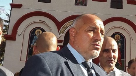 В политическата система има проблем - враждата