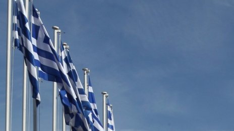 Гръцкото правителство оцеля при гласуване на недоверие