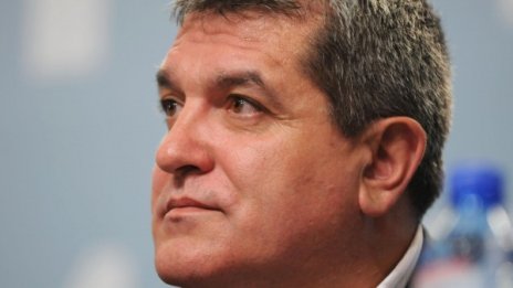 Дал: Нямаме държава, щом ДАНС докладва първо в Сараите