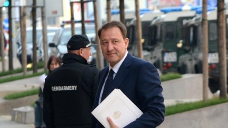 Протестите вече не били спонтанни, личала режисура