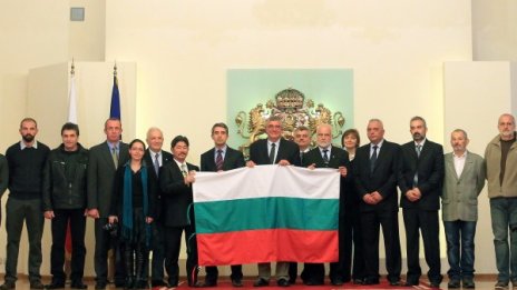 Колкото и да опитват, няма да разделят народа!