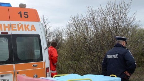 Петима непълнолетни момчета катастрофираха