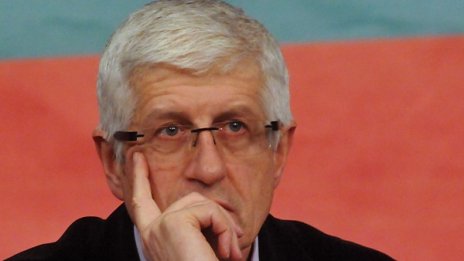Стойнев незаконно водил преговори за 7-ми блок 