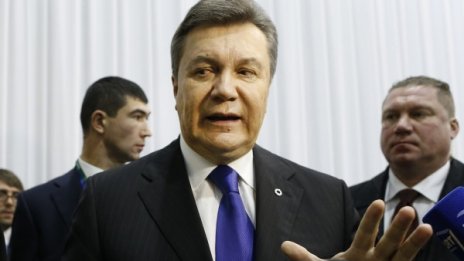 Янукович "за" ЕС, но без загуби за икономиката на Украйна 