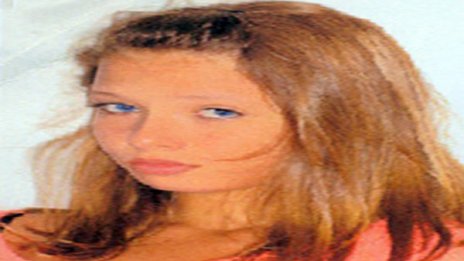 Полицията издирва 13-годишната Ралица
