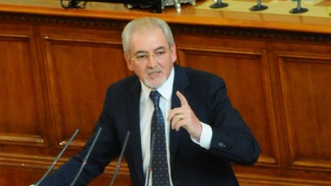 Днешните граници са свещени и неприкосновени, отсече Местан
