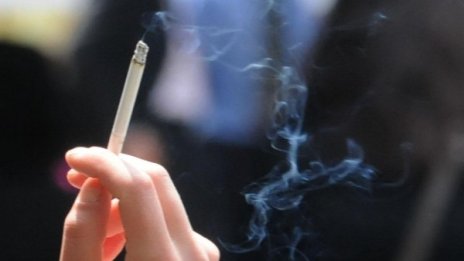 Без цигари, но с пиене на корем по празниците 
