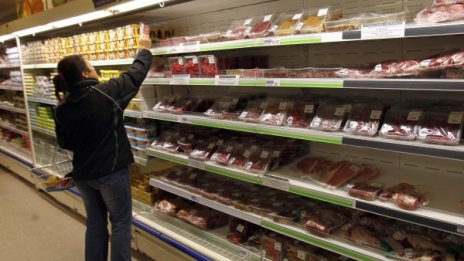 Сиренето поскъпнало с близо 10% за година, свинското поевтиняло