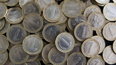 700 млн. лв. сме похарчили за покупки по Коледа