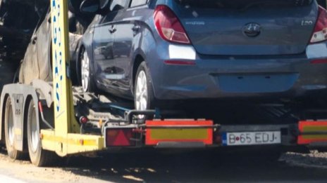 Отмъкнаха автовоз и автомобил от автокомлекс в Пловдив