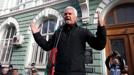 Сидеров категоричен - няма да си дава имунитета