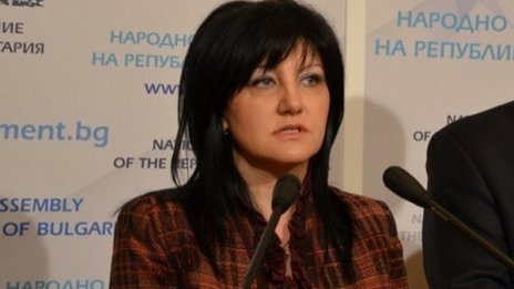 Караянчева писа на Орешарски за натиск в земеделието