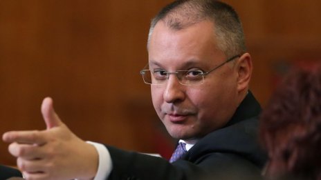 Само Станишев се изприказва в НС, другите мълчат 