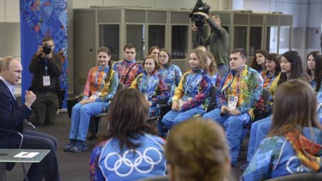 Путин с призив: Гейовете да оставят децата на мира!