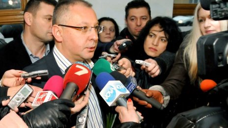Станишев видя "окупация на знанието"