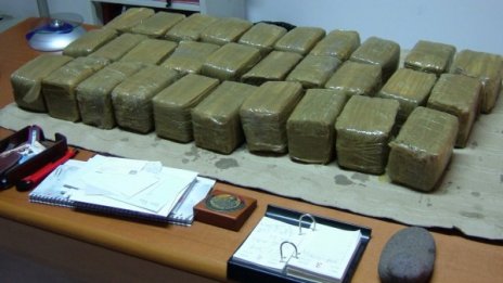 Българин с над половин тон хашиш хванат в Гърция