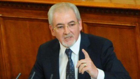 От свенливи погледи ГЕРБ и Реформаторите аха да се прегърнат  