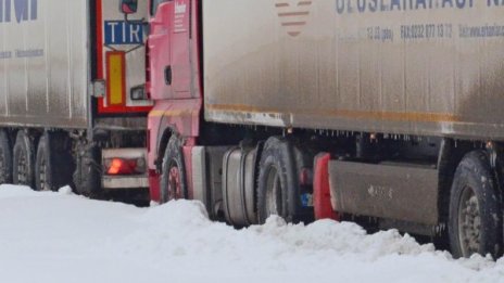 Засилен трафик по Дунав мост 2 заради проблемите при Русе
