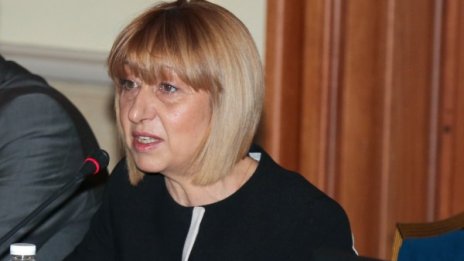 От 1 юли началните учителски заплати може да са по-високи