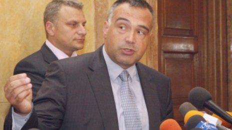 БСП готова с евролистата, но засега мълчи 