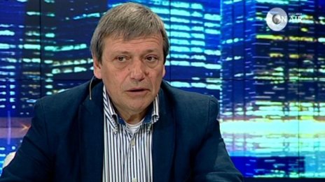 Политиката на БСП e все по-наляво, твърди Красен Станчев