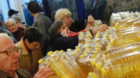 Нинова видя закрепостяване на родния производител към веригите