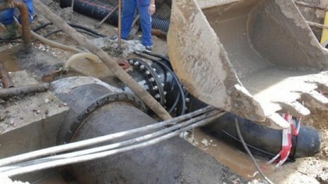 Авария спря водата в района на Южната дъга на Околовръстното 
