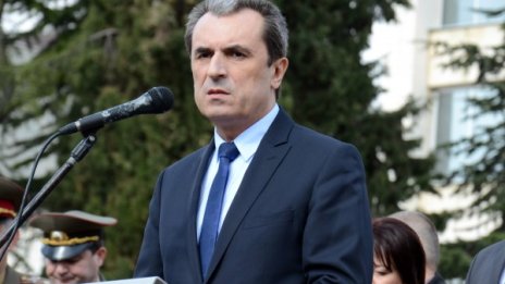 Ще си сътрудничим с КНДР като предишните!