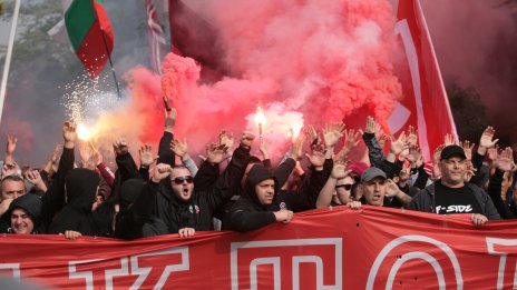 Скандал с имената на метростанциите: Червената агитката иска спирка "ЦСКА"